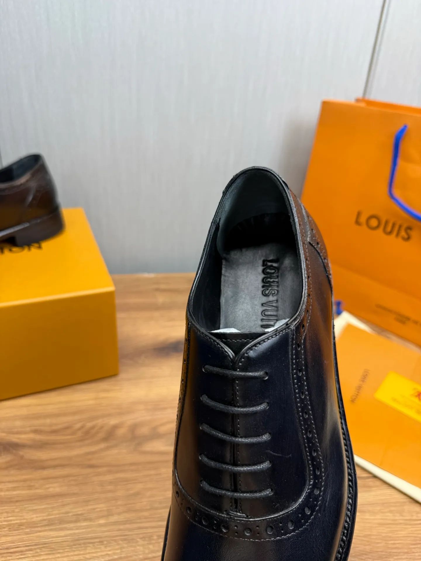 Men's shoes💰760💰 LV. Men's business casual leather shoes, 1:1 shipment ⬆️Luxurious and noble👞All imported original brand leather, just to create a more comfortable wearing experience, upper: original cowhide ➕Imported full cow lining, original leather outsole ✔️36-45 (38.45 non-refundable)